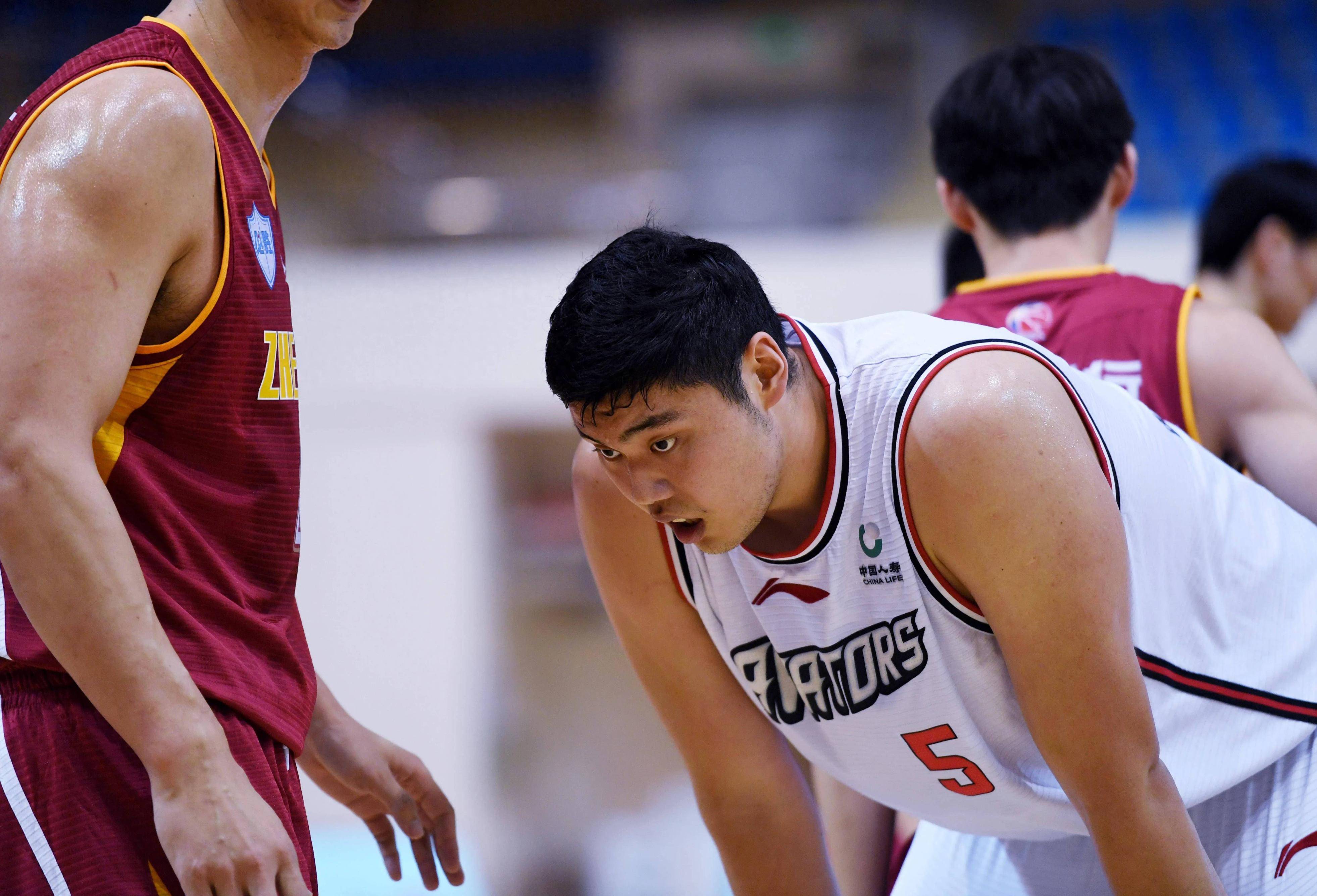 华体会山东男篮内部会议纪要流出——今晨官宣签约，全明星赛使命明确，年轻球员得到机会的简单介绍