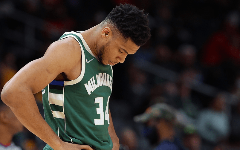 华体会包含字母哥与70激战澳大利亚队分钟AC米兰赛后官宣签约，现场解说直呼：广州队今晚再遭质疑的词条